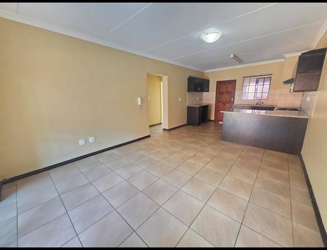2 BEDROOM PROPERTY TO RENT IN MEYERTON CENTRAL